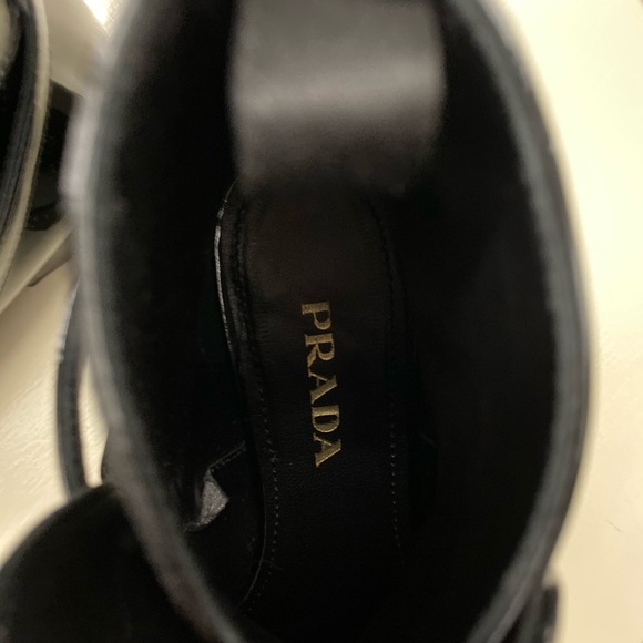 PRADA patent leather booties - Picture 4 of 8